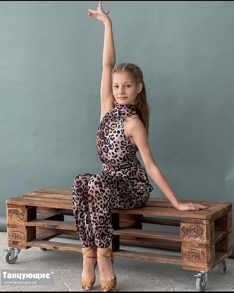 photo_bryuki_zhenskie_tantsuyushchie_glory_leopard_1_
