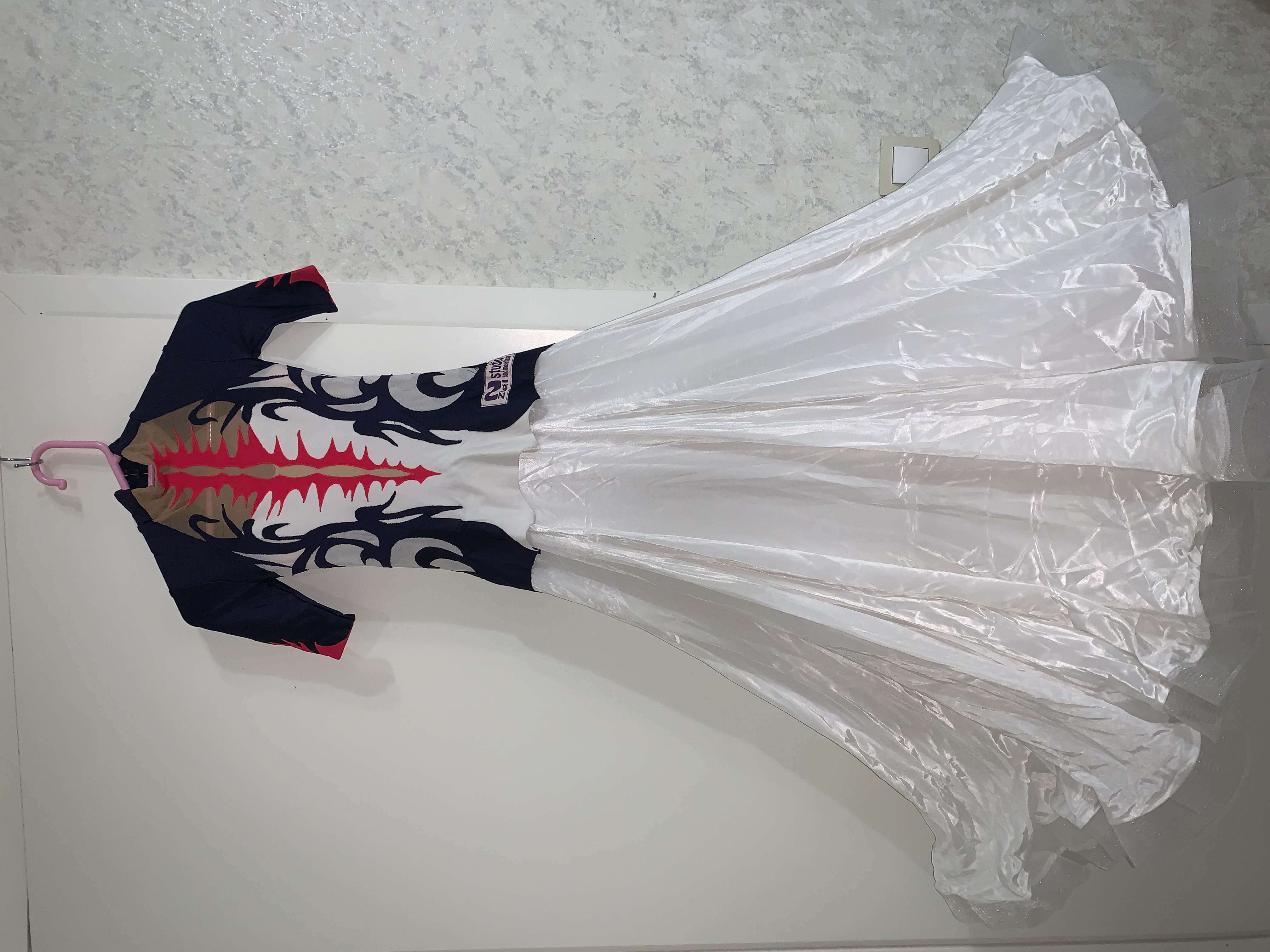 Продам платье