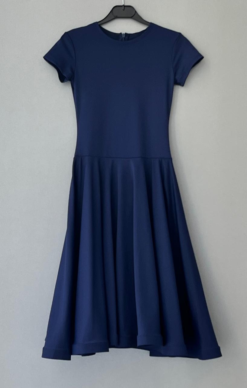 photo_kupalnik_s_yubkoy_tantsuyushchie_reytingovyy_kr_slitnyy_