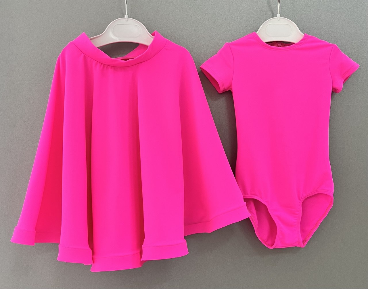 photo_kupalnik_s_yubkoy_tantsuyushchie_reytingovyy_kr__