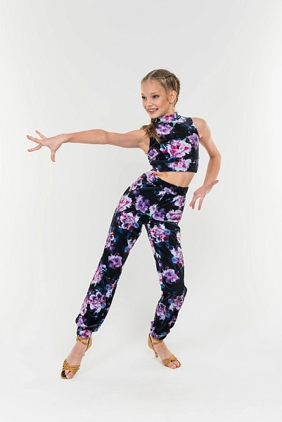 photo_bryuki_tantsuyushchie_grace_zhenskie_