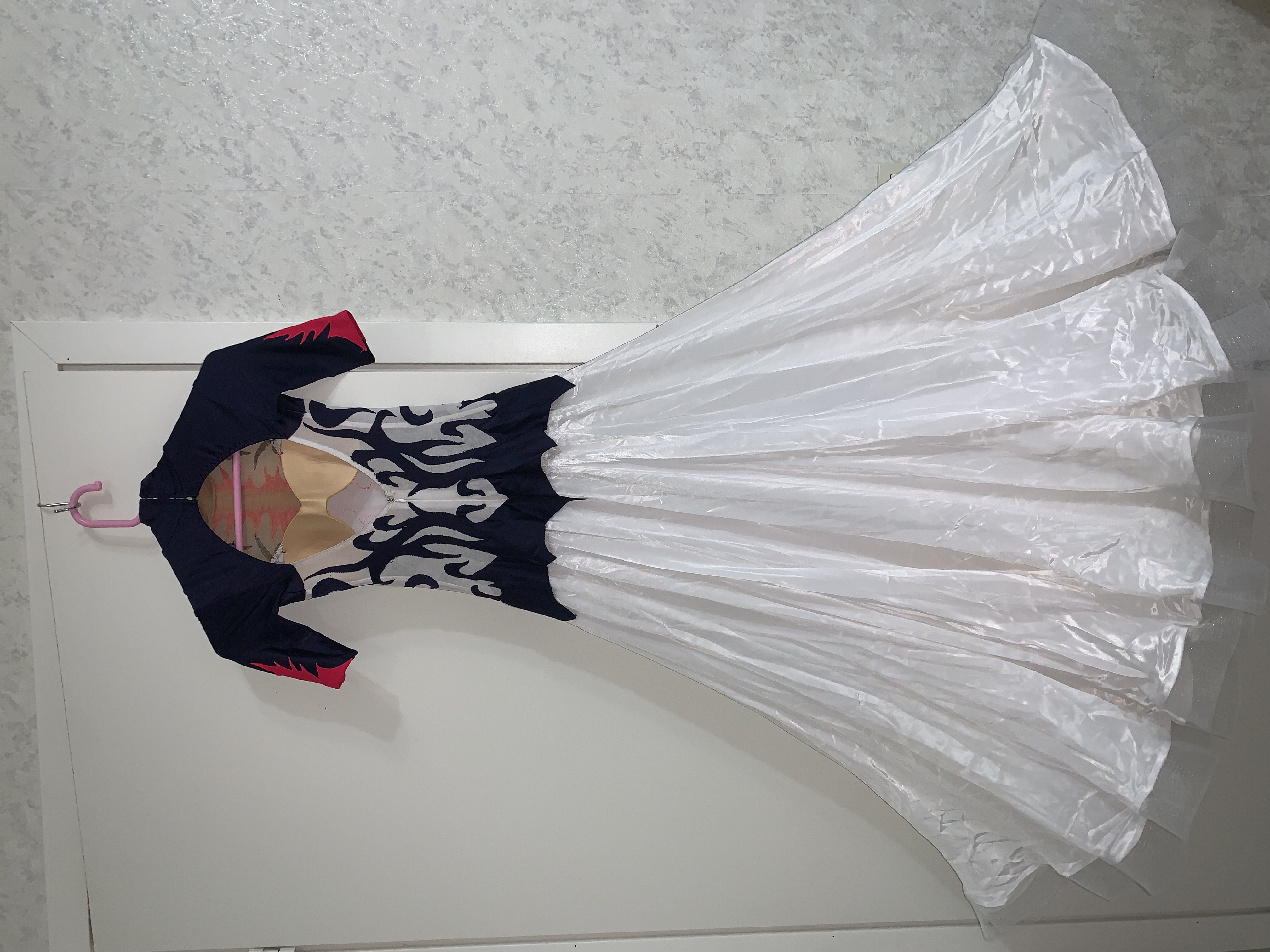 Продам платье