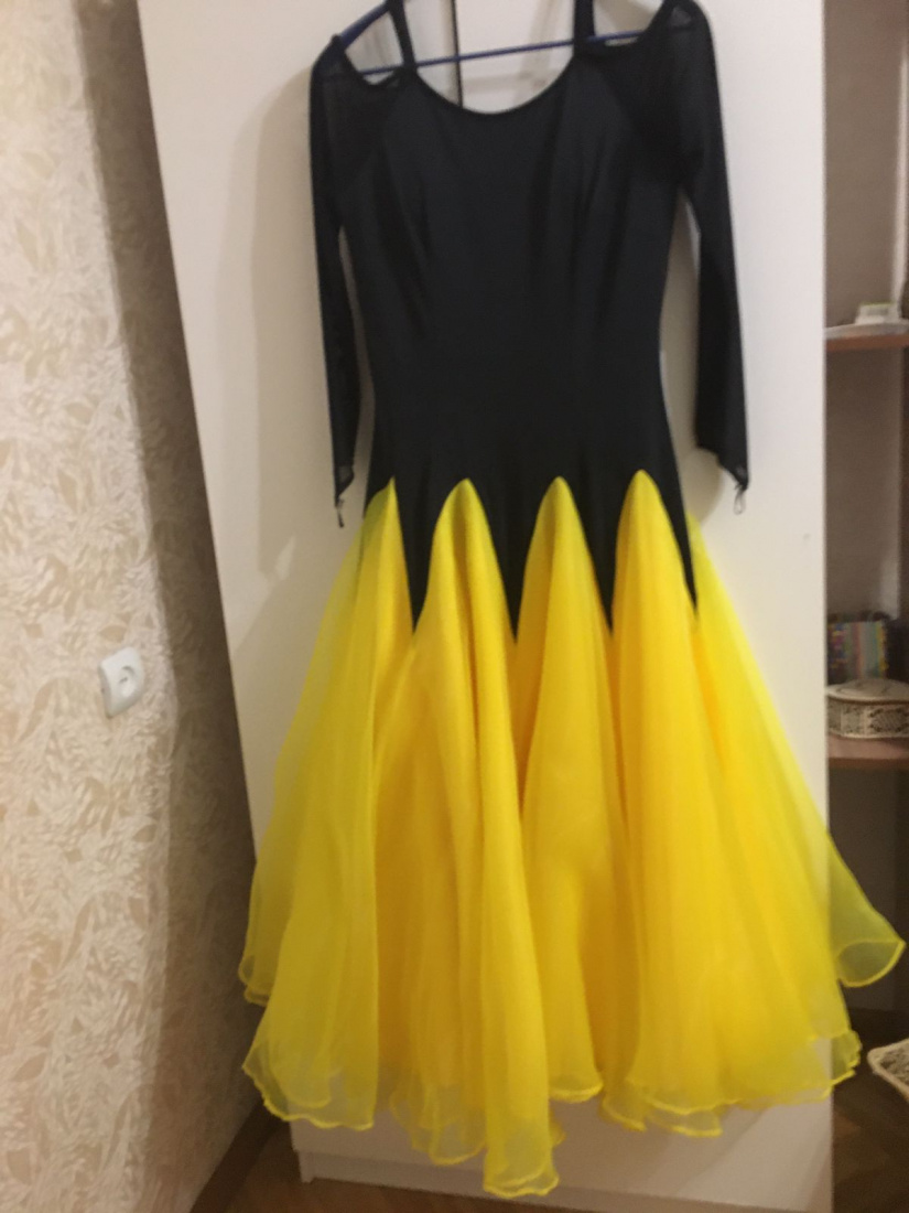 Продам бальное платье