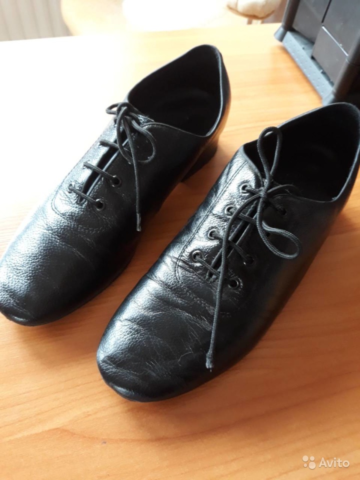 Продам бальные туфли